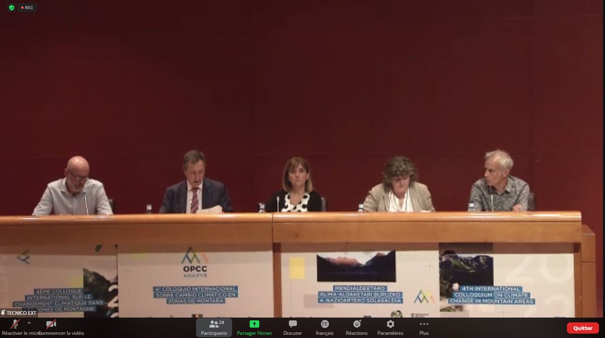 #conference de #presse 🗞
Les partenaires du projet #OPCC ADAPYR présentent leurs résultats à la presse française et espagnol.
Merci aux journalistes présents et aux intervenants ! 👏🏔
<a href="/opcc_ctp/">OPCC</a> 
<a href="/FORESPIR_/">FORESPIR</a> 
<a href="/CTPcooperation/">CTP</a>