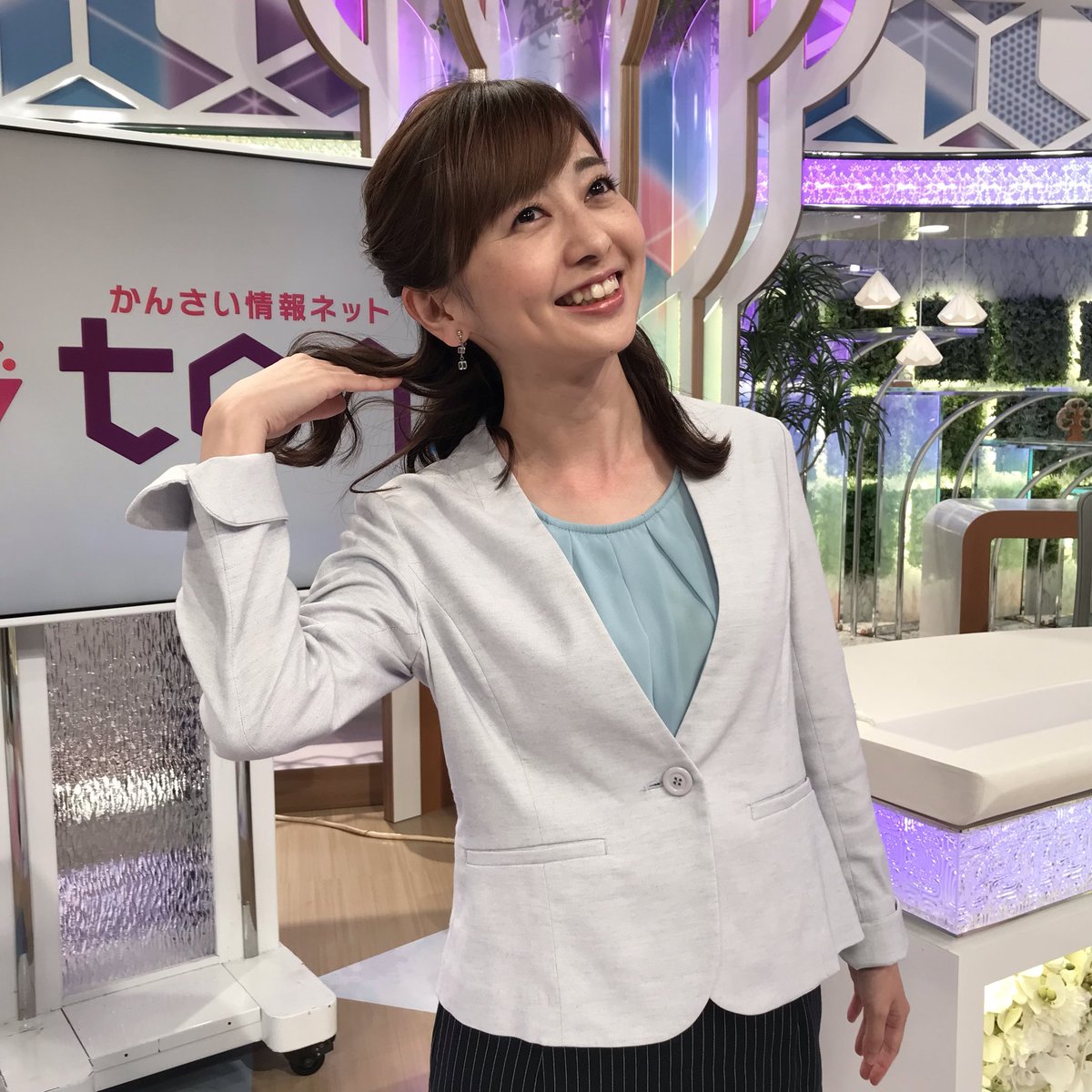 きょうは #中谷しのぶ キャスターの 衣装を紹介🌟 💡ポイント💡 暑い1