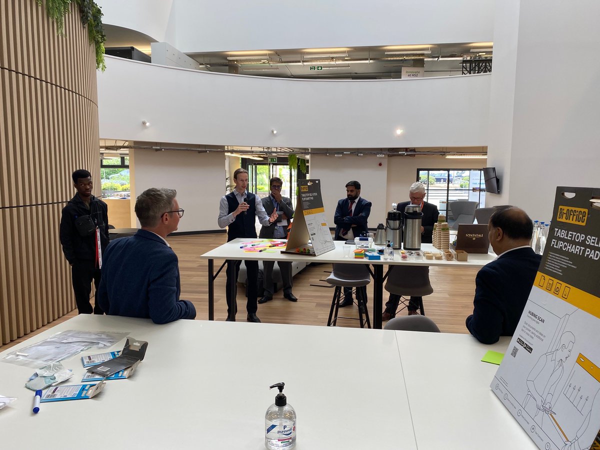 digibrum's tweet photo. We held a truly excellent session yesterday with our leadership colleagues sharing with them #digital ways in designing services fit for the needs of our users. It was also interesting to hear how they think&feel about adopting new #usercentredesign approaches in service delivery https://t.co/sBp8YCzXNU