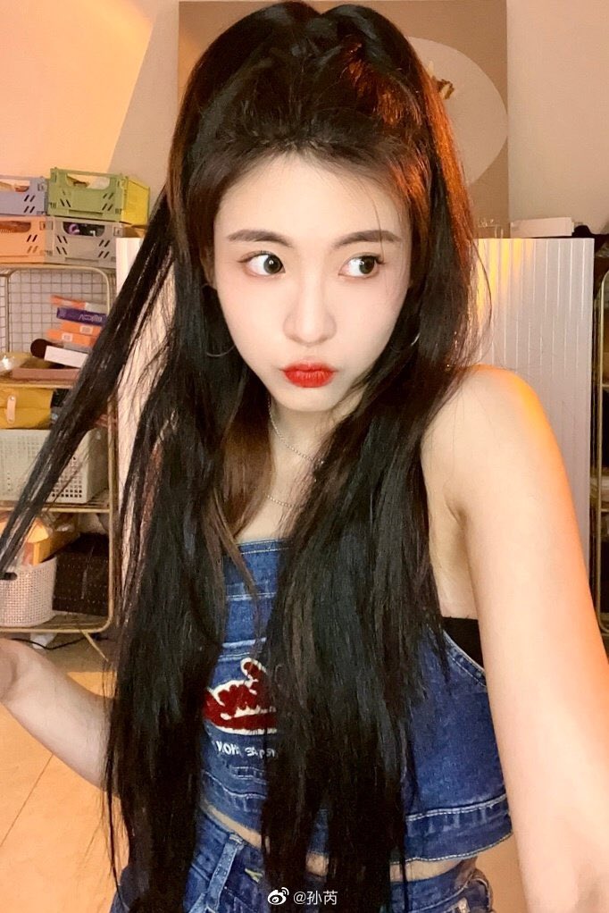 SUNRUI_TH's tweet photo. 20220518 | S.Three Weibo update

☀️
สวัสดีตอนเช้า เติมพลังกันก่อน
(1/4)

#ซุนรุ่ย #SunRui #孙芮 https://t.co/qq6Hzu0Cpw