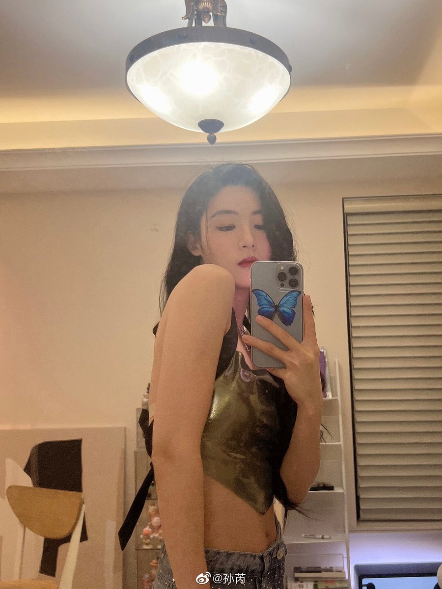 SUNRUI_TH's tweet photo. (2/4)

#ซุนรุ่ย #SunRui #孙芮 https://t.co/wngvCAAKZ1