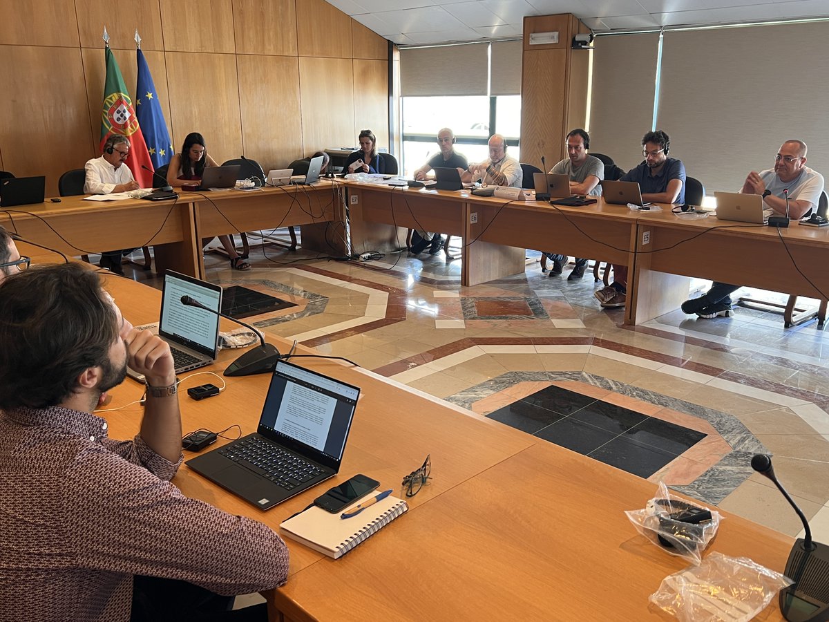 Opp72Pesca's tweet photo. Nuestro gerente @nfm65 interviene en la reunión ejecutiva del Consejo Consultivo Aguas del Sur de la Unión Europea: la aprobación del dictamen PPC, dictamen eólicas marina, tacs jurel y ponencia de la administración portuguesa, son los temas que nos ocupan hoy. #CCSUR #Lisboa https://t.co/cmOHyQkL70