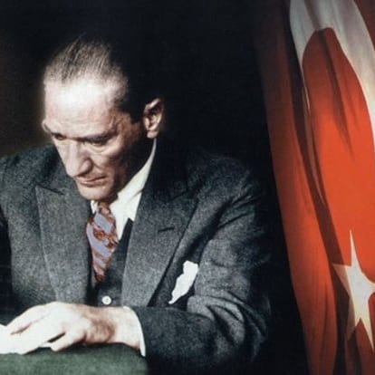 animangamemess's tweet photo. Milli Mücadele'nin başlangıcının 103. Yıldönümünde tüm okurlarımızın 19 Mayıs Atatürk'ü Anma, Gençlik ve Spor Bayramı'nı en içten dileklerimizle kutlarız 🎉 https://t.co/La000Wcbie