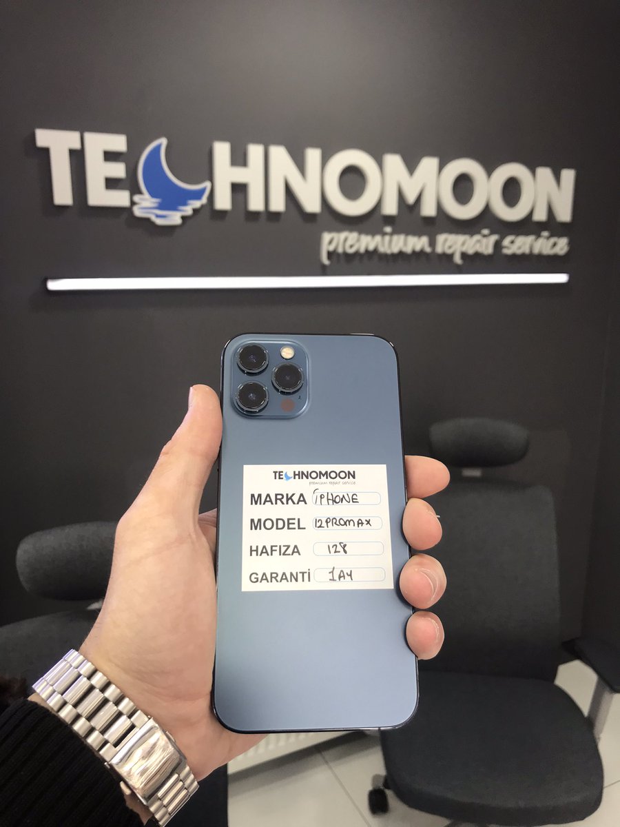 TechnoMoonOfc's tweet photo. iPhone 12 Pro Max Pacific Blue https://t.co/WaleIhWF3y