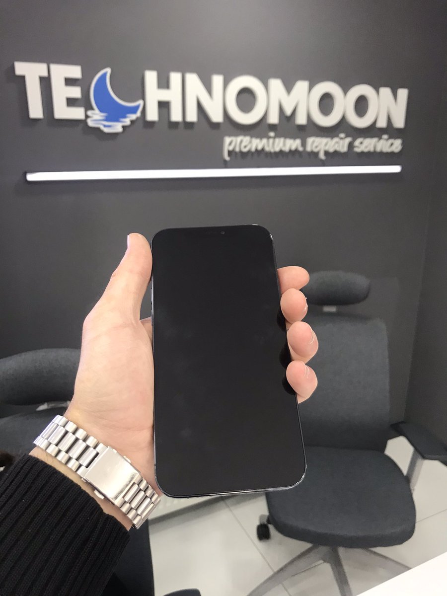 TechnoMoonOfc's tweet photo. iPhone 12 Pro Max Pacific Blue https://t.co/WaleIhWF3y