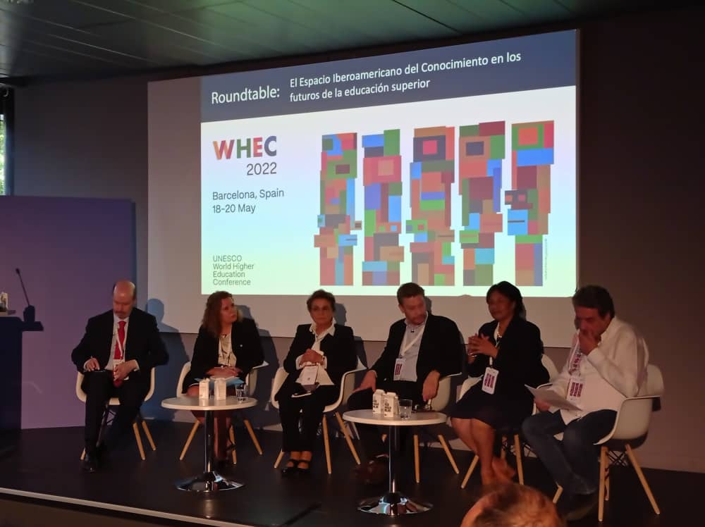 nicado3's tweet photo. Continúa la Conferencia Mundial #WHCE
Hoy #Cuba en el panel "El espacio Iberoamericano del Conocimiento en los futuros de la Educación Superior"
@CubaMES @MiriamAlpizar1 @WalterBG_uci @BilateralMartn1
@jsaborido50 https://t.co/bEJNRbVuWl
