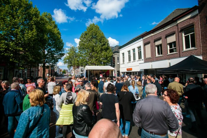 Helmond Live brengt centrum tot leven op Hemelvaartsdag 

ditishelmond.nl/helmond-live-b… 

#Hemelvaart #Helmond #Helmonduitagenda <a href="/DitisHelmond/">Dit is Helmond</a>