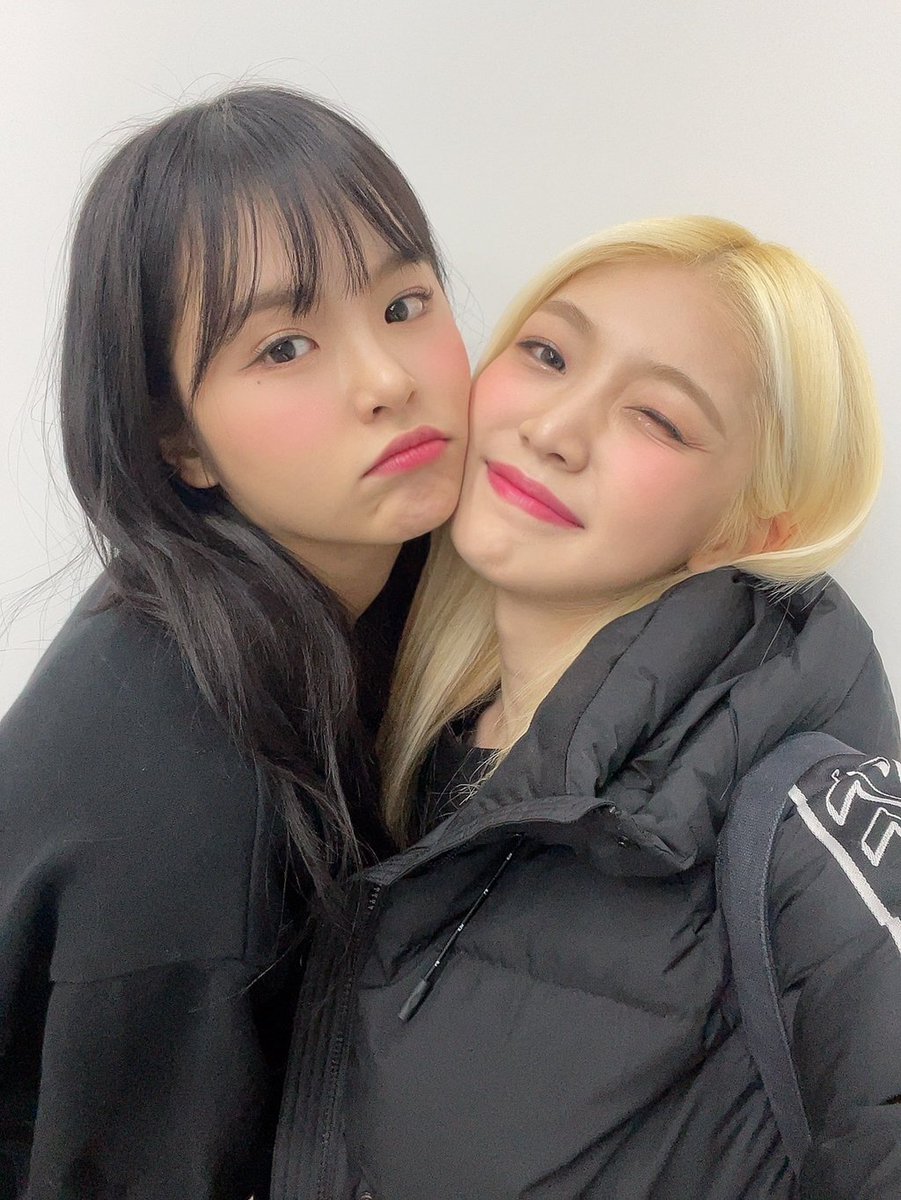 jiwonda's tweet photo. [Fancafe Update] #ONDA for #EU 's birthday

#EURapGoddess #HAPPY_EU_DAY #EspeciallyEUDay #EVERGLOW #에버글로우 #온다 #이유 #JIWONDA @EVERGLOW_TWT https://t.co/PLAy3ja0Um