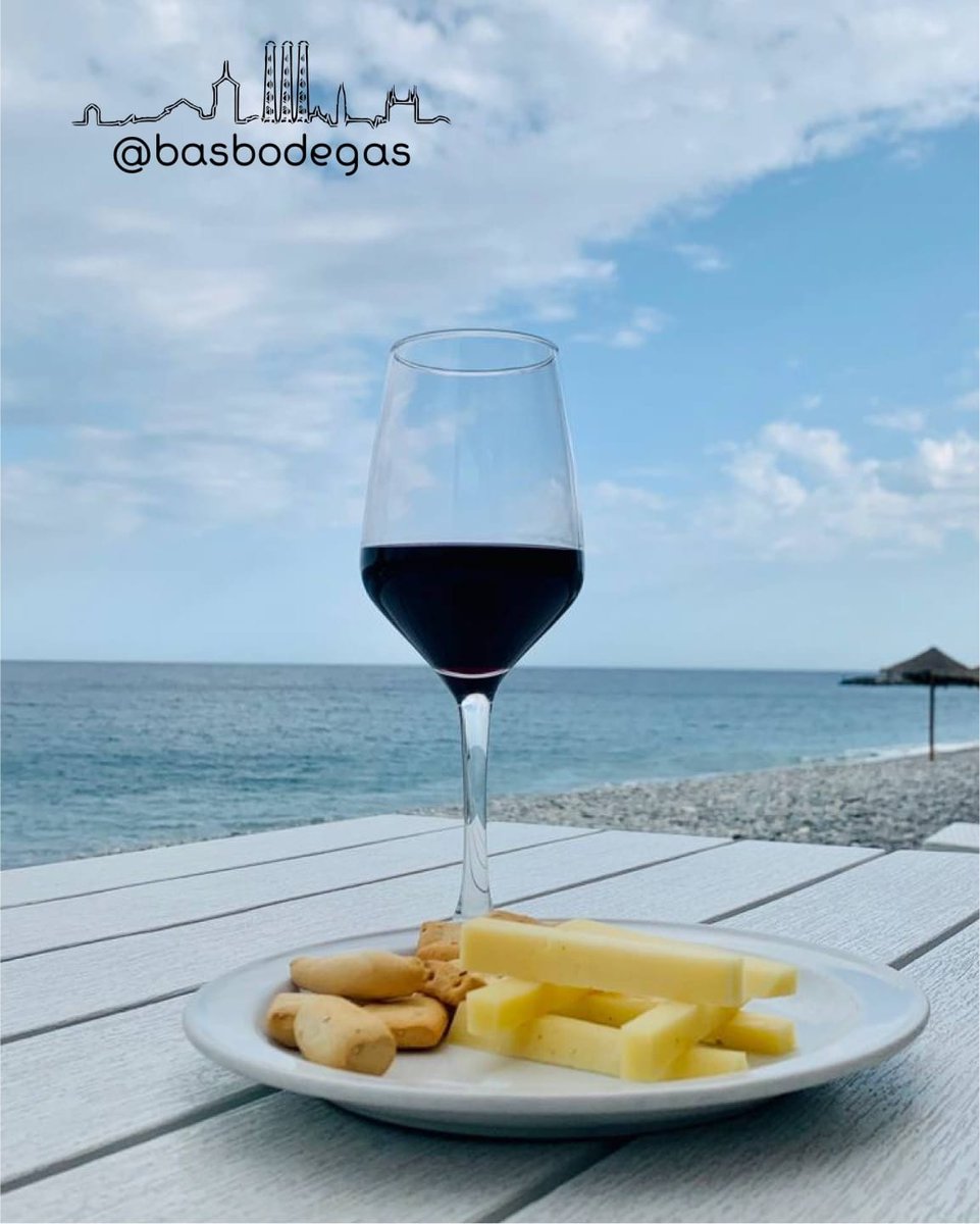 BasBodegas's tweet image. Buenos #amig@s, #playa y un buen #BASBODEGAS. ¿Que más puedes pedir para estas #vacaciones ?

🍷 #ytuBASdevinos 🍷

Más info 👉 bit.ly/37CroNp 🌐

🔝🍷🔝

#wine #vino #enjoy #oferta #promo #winelife #wineyard #winestyle #winerylovers #gastronomia #photography #Spain