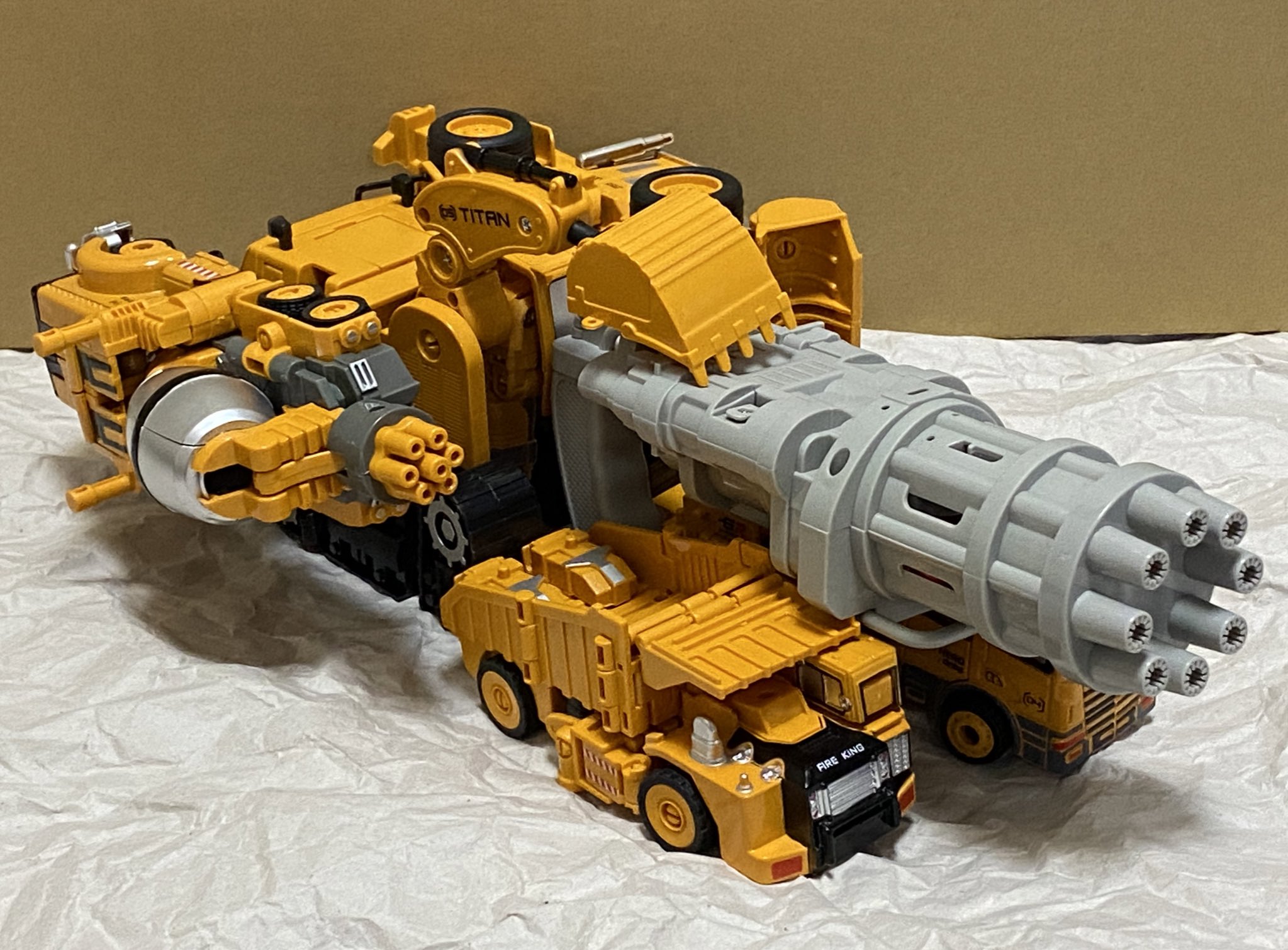 あすか ダイソー重武装合体ロボで巨大ビークルモード T Co Qxeiktscyc Twitter