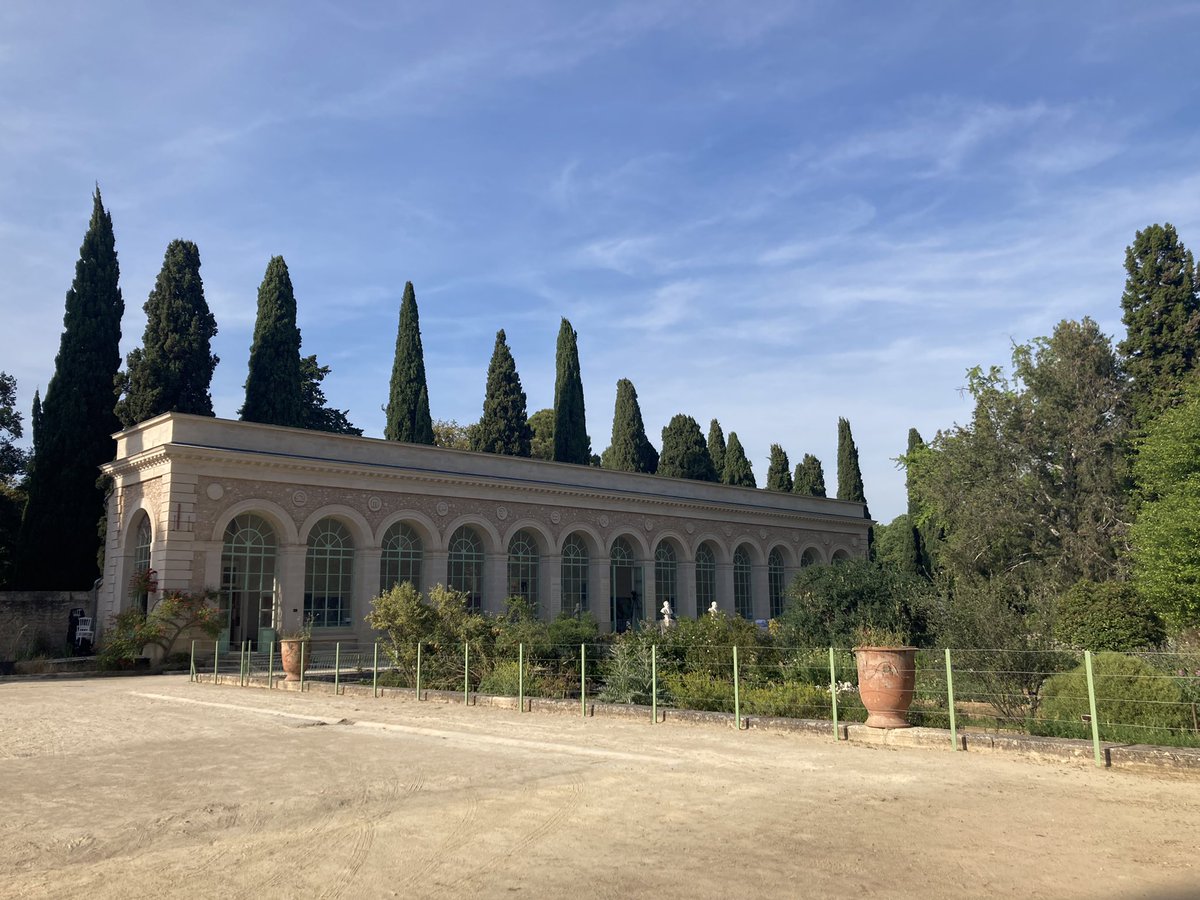 FabienArnaud2's tweet photo. La @Fondationceiba, créée par le groupe immobilier @socri_reim, s’engage au côté du fonds de dotation du Jardin des plantes de #Montpellier, de @umontpellier et de @montpellier_ pour sauver les #arbres 🌳 historiques du jardin. 60 000 € remis grâce à une soirée de gala. https://t.co/Mu2LtZe4EA