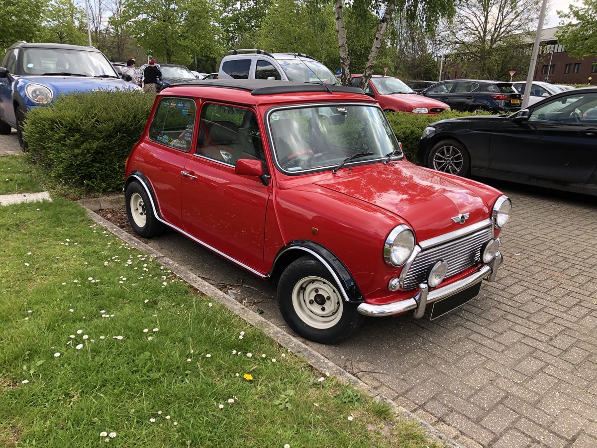 miniphernalia's tweet photo. @sjp_v8 @clicks_n_cars People need to downsize these days more than ever. Our usual transport is an old 2litre Landrover, today I drove this to work #ProperMini https://t.co/t5qXPV7o7H