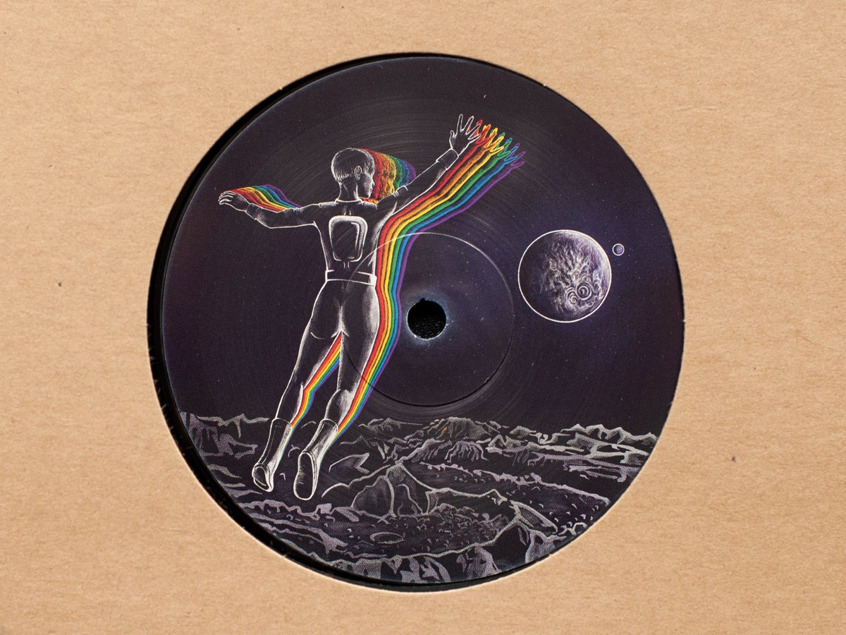 Preorders are now live for <a href="/beyun303/">beyun</a>'s Spectral Calibration EP! 🛸🛸🛸

US (bandcamp): vwx.link/005BC
worldwide (clone): vwx.link/005
previews: soundcloud.com/vaultwax