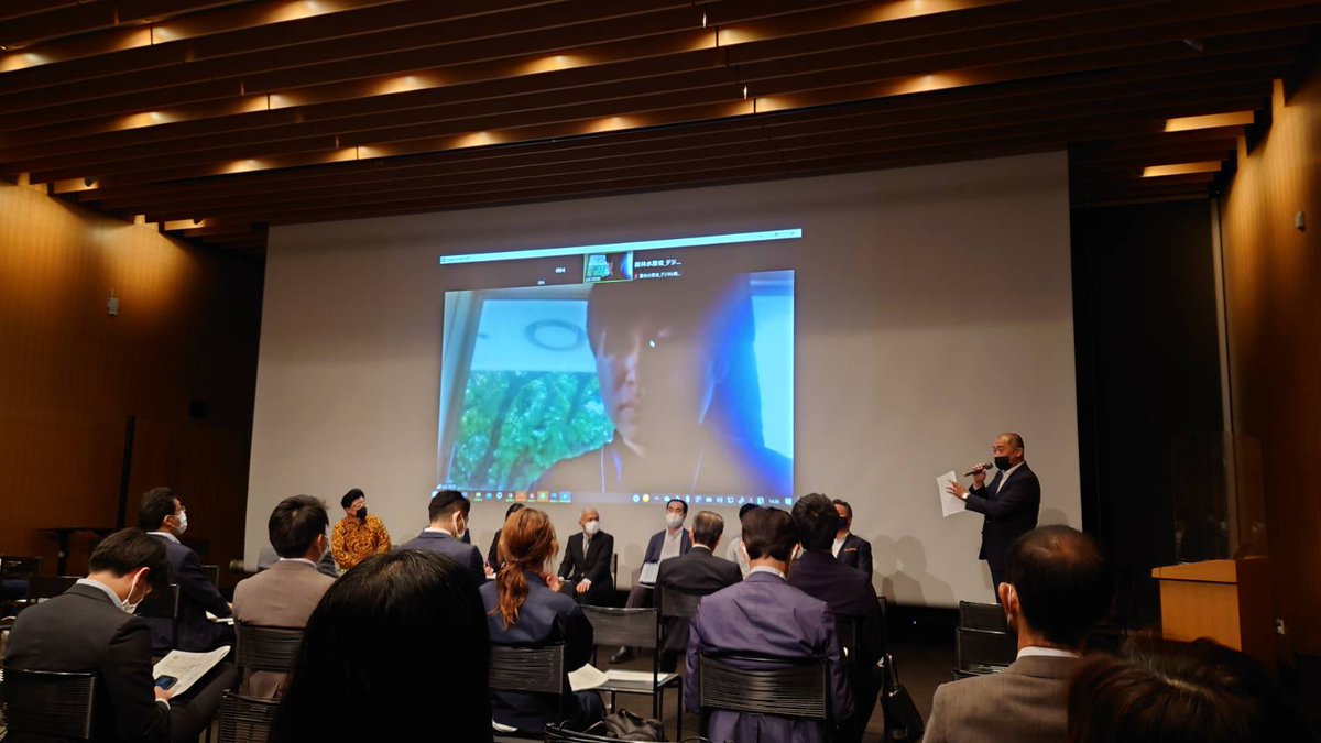 tomohiro811's tweet photo. サイバースマートシティ創造協議会(MCSCC)のデジタル田園都市フォーラムin長崎
私はパネリストでMCSCCのチッタゴンキャンパス🇧🇩から参加。
各種メディアにも掲載いただきました。
運営の皆さま大変お疲れでした!
#MCSCC
#ルートヴィレッジ https://t.co/N6onIUvdWk