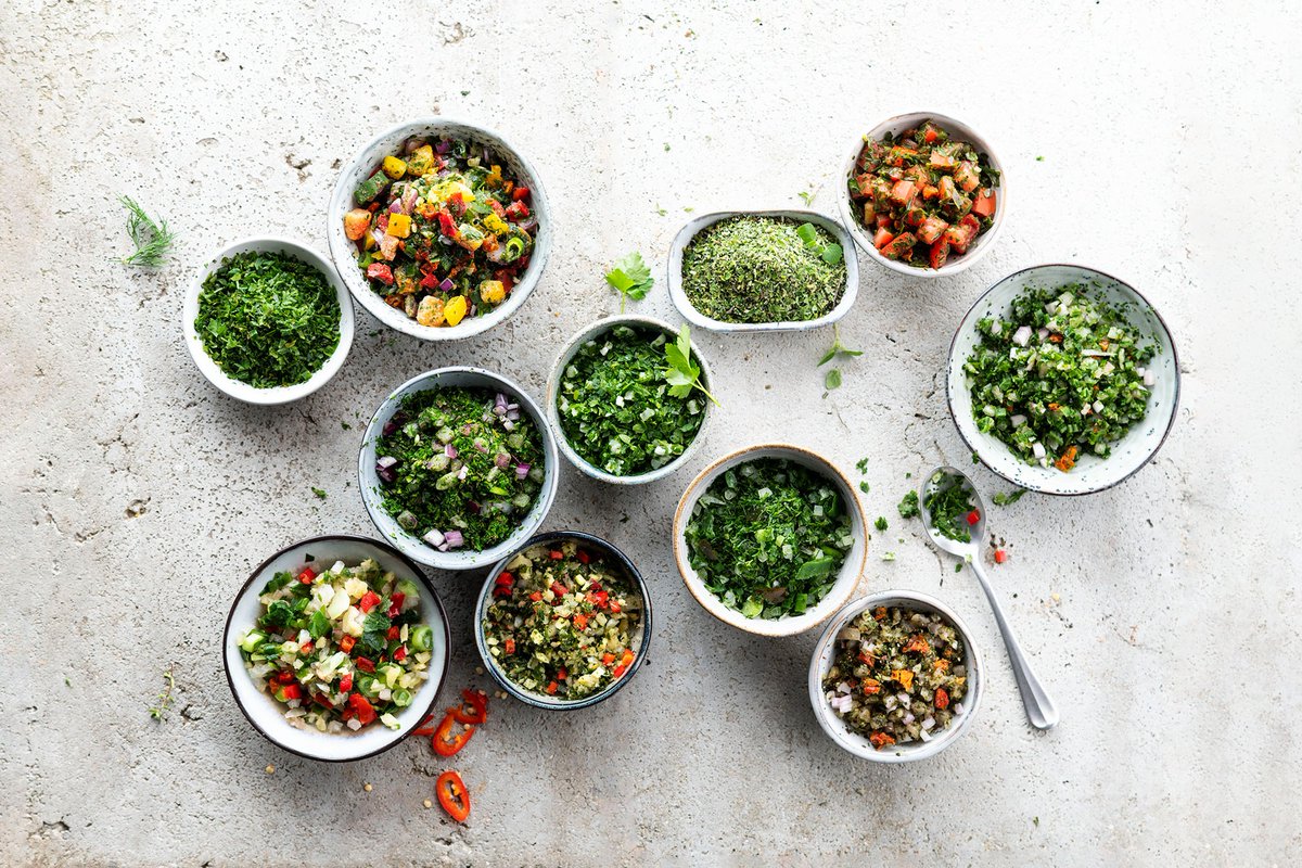 🌿 Over the last few months, we've been busy improving our range of fresh-frozen herbs. We've even added more flavour to some herb mixes, while others are completely new 👉bit.ly/3rRaK7s
#herbs #SeasoningS #BBQ #flavour #frozenfoods