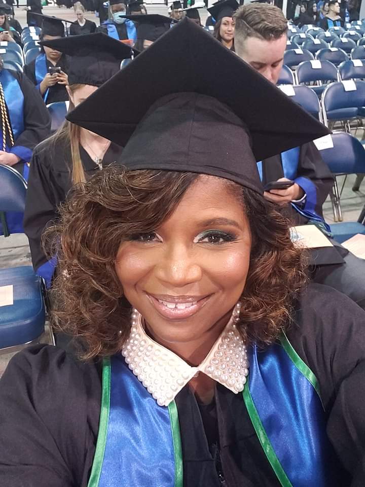 ron123man's tweet photo. Proud of this Lady....She Stayed Focused!!! https://t.co/xm8reQntnH