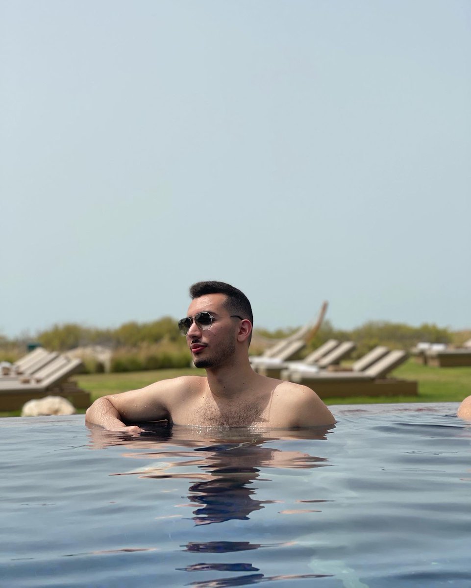 Just enjoying the pool before going to war tomorrow in Mena qualifiers for the Enations cup ! ❤️💚🇲🇦