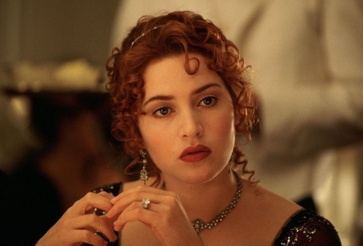 RPATZLEDGER's tweet photo. i just think that kate winslet in titanic https://t.co/QIBvuY8gAN