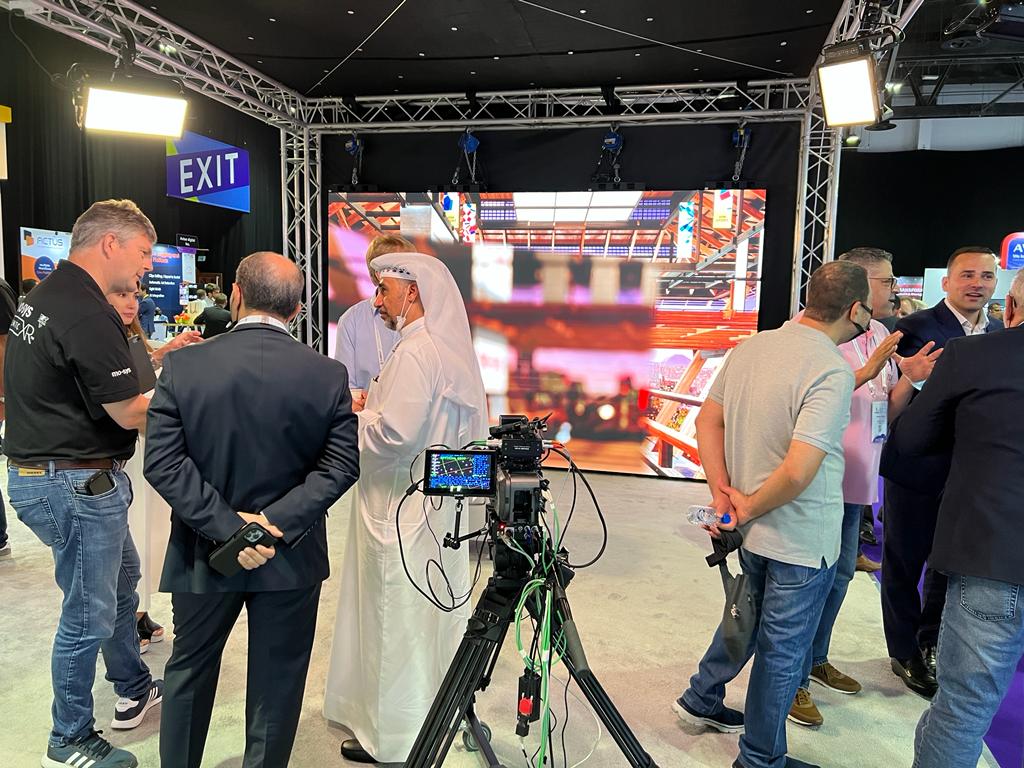 mo_sysLab's tweet image. That's a wrap for #CABSAT2022! It was great catching up with clients and industry colleagues in the region. Thanks to our partners @Ideal_sys and @Alfalite but also @TFSUK for having us on the GREAT Britain and NI Pavilion. Until next year! @CABSAT #StarTracker #VPProXR #VP