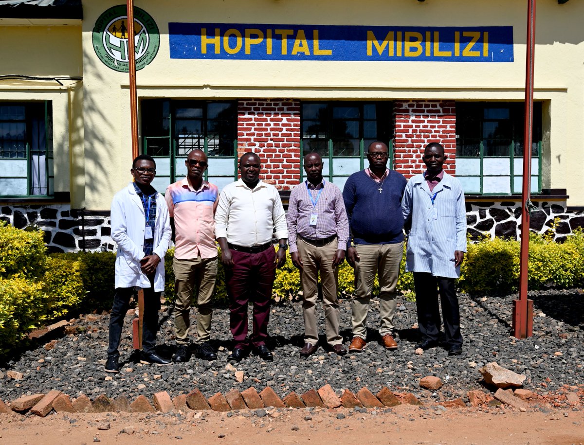 MibiliziH's tweet photo. (1/3)..Hamwe na Team yabavura indwara z’amaso mu Bitaro bya @KabgayiH barikumwe n’umukozi wa #SeeUfoundation,baganiriye n’umuyobozi w’ibitaro bya @MibiliziH hanareberwa hamwe ubufatanye bifuza gutanga muri serivise ivura amaso mu Bitaro bya @MibiliziH.@RwandaHealth @RBCRwanda https://t.co/IWeq1zgTBK