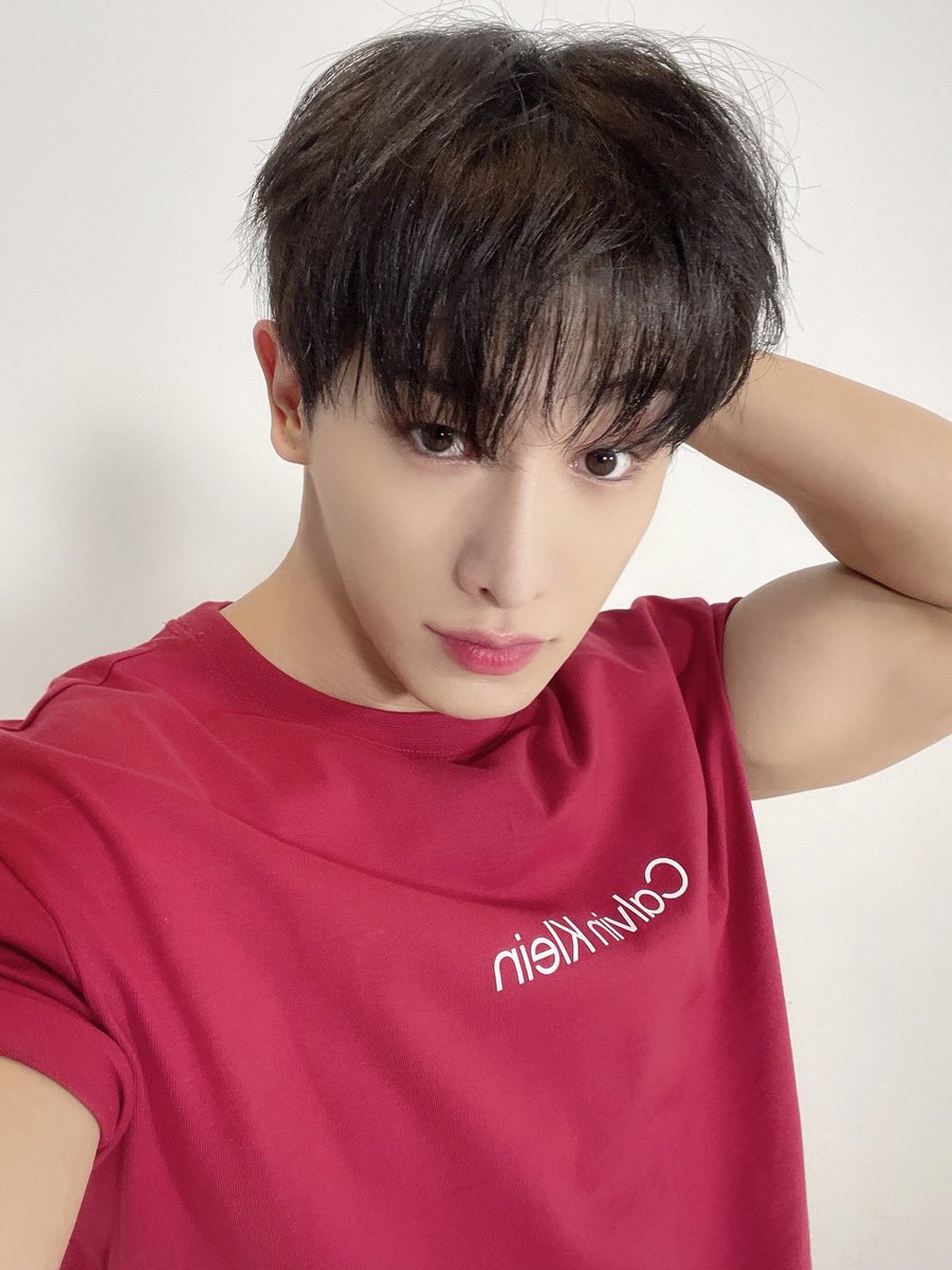 official__wonho tweet picture