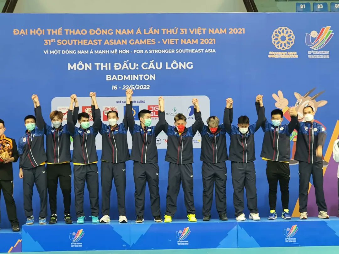 omo_eq's tweet photo. Thank you quality team🏅
ทีมแบดมินตันชุดประวัติศาสตร์ซีเกมส์ของไทย 47 ปีที่รอคอย
โอโม่ 17
พี 17
อิคคิว 17
ปุ้น 20
วิว กุลวุฒิ 21 
อเล็กซ์ 22 
โอ๊ต เฉลิมพล 25
โอ๊ต สิทธิคมน์ 27 
เพชร​ 28 
เบน 29
#SEAGames2022
#SeaGame31thHanoi
#SEAGames2021
#badminton
#Thailand https://t.co/Jh1Atc8MZS