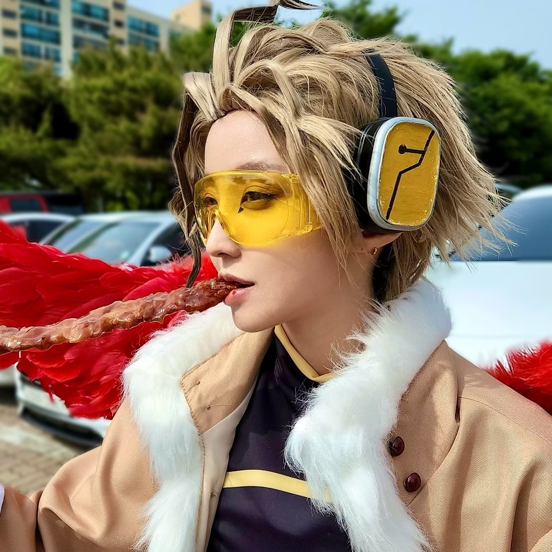 우아 tweet media