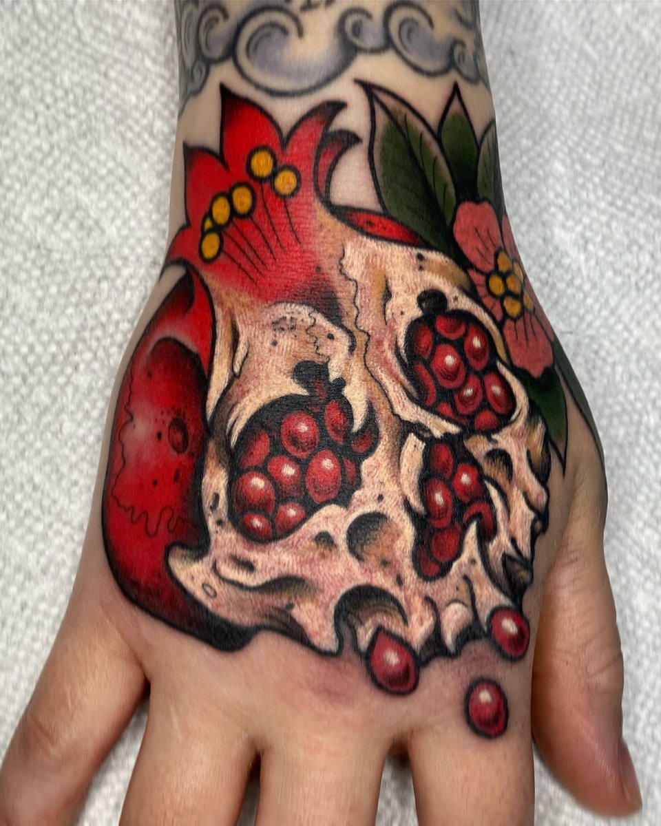 Meira_Yael on X: Brooklyn, NY: Ill be tattooing at Mikiri Gallery June  12-13, if youd like to get tattooed please fill out a booking form on my  website t.cok27DCkew9R ❤️ t.cokIYsCL6RJN 