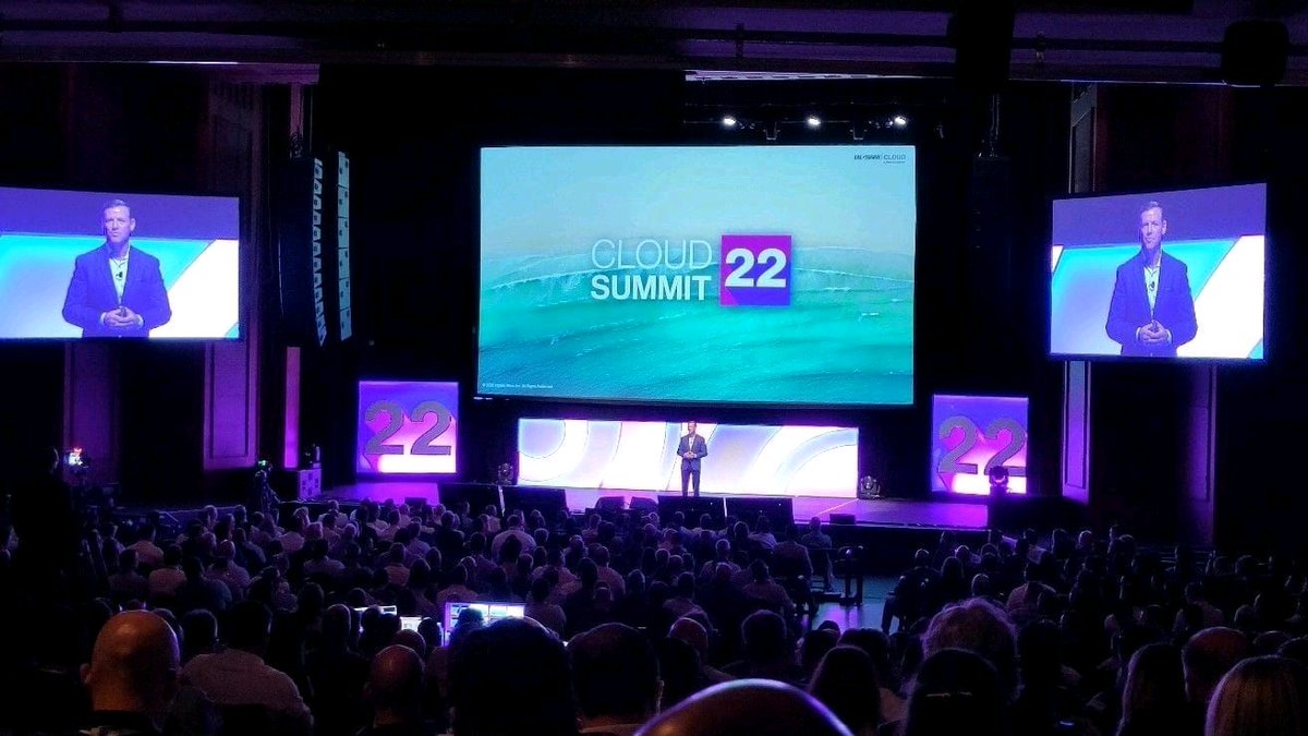 LIS_Data_ES's tweet photo. Intensos días en el #cloudsummit22:
👉🏼 charlas de @awscloud y @Microsoft conocimiento de las tendencias del sector de la #innovación, intercambio de opiniones sobre como enfocar la estrategia #cloud en el proceso de #transformacióndigital...
... y seguimos! 💪🏼 https://t.co/qNI3b2VZXS