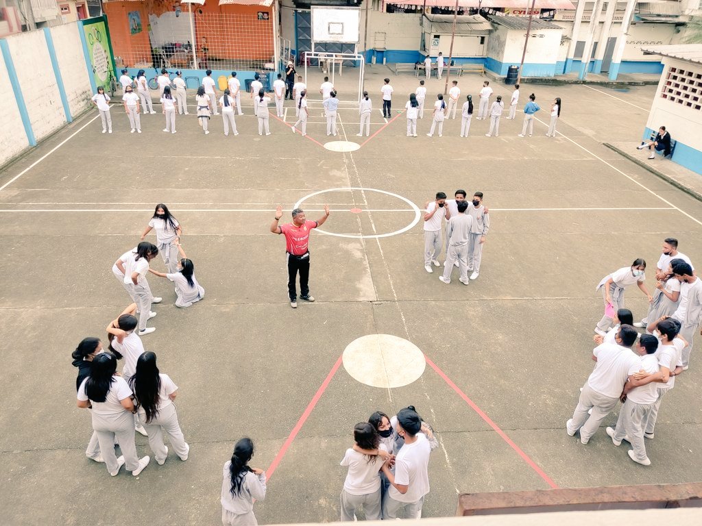 VALENTINALEJ's tweet photo. Ayer 09D05] #Educación Visitamos la Parroquia Tenguel,garantizamos espacios seguros para nuestros NNA #VolvemosAlCole
María Montessori,Tenguel,24 de Mayo
9 de Octubre,Rita Lecumberry
Nueve Guayas
@LassoGuillermo @panchojimenezs
@parosemena
@mariabrownp https://t.co/hJII4CDErf