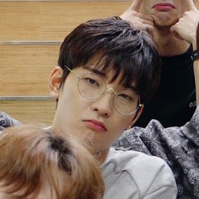 _waveww717's tweet photo. 반전 원우🐙 https://t.co/ExIvM2Qv6G