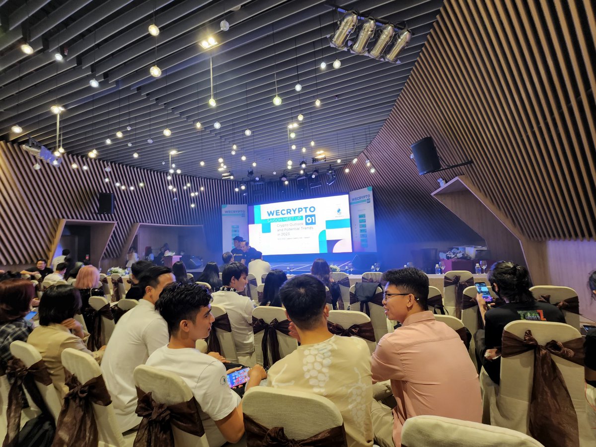 SJ_Coinexpress's tweet photo. Sắp đến giờ bắt đầu #wecrypto rồi, còn ai chưa đến thì nhanh chân lên nhé!!! https://t.co/Vc6ZXJZj7P