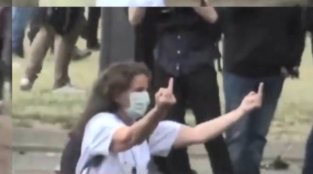 adia66's tweet photo. A gauche, la suppléante de @MathildePanot , à droite la suppléante de Coquerel . Et après ces gens se plaignent qu'on dise qu'ils sont caricaturaux #Nupes https://t.co/UG47PnexU6