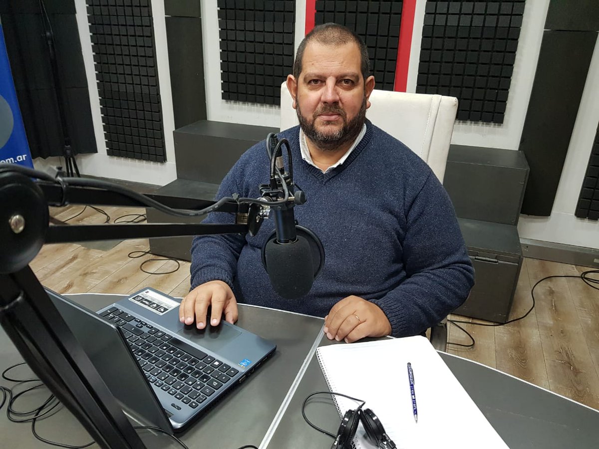 CadenaMaxima's tweet photo. 🔵 #AHORA - #BuenDiaSalta ❄️ - Todas las voces y opiniones en #INTERROGANTES con la conducción de @fergalsalta por #CadenaMaxima 106.7 📻
🗣 #Contanos lo que pasa en tu barrio o localidad.
☎️ #Comunicate al 4261029 - 3875450045
💻 #Seguinos en https://t.co/HsDrHbx0MI https://t.co/OlymWpmuJC