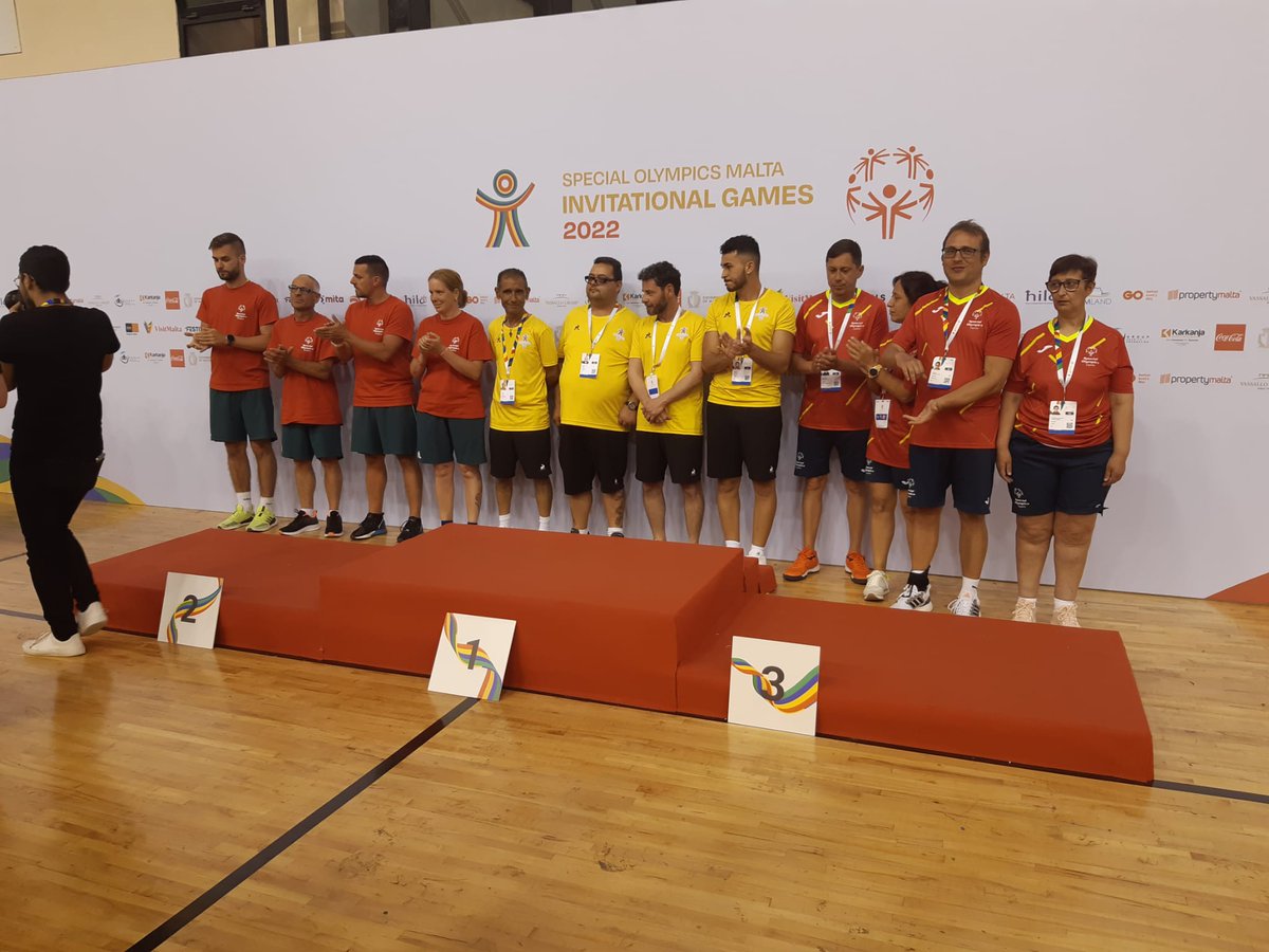 aytoaspe's tweet photo. Vuelven con ✌🏻 medallas de bronce y un 4️⃣ puesto en el pódium los deportistas que representaron Aspe en el campeonato internacional Special Olympics 2022 para personas con diversidad funcional en la disciplina de Bocce. 

¡¡ENHORABUENA EQUIPO!!💪🏻👏🏻 https://t.co/Dyt5q0kp2w