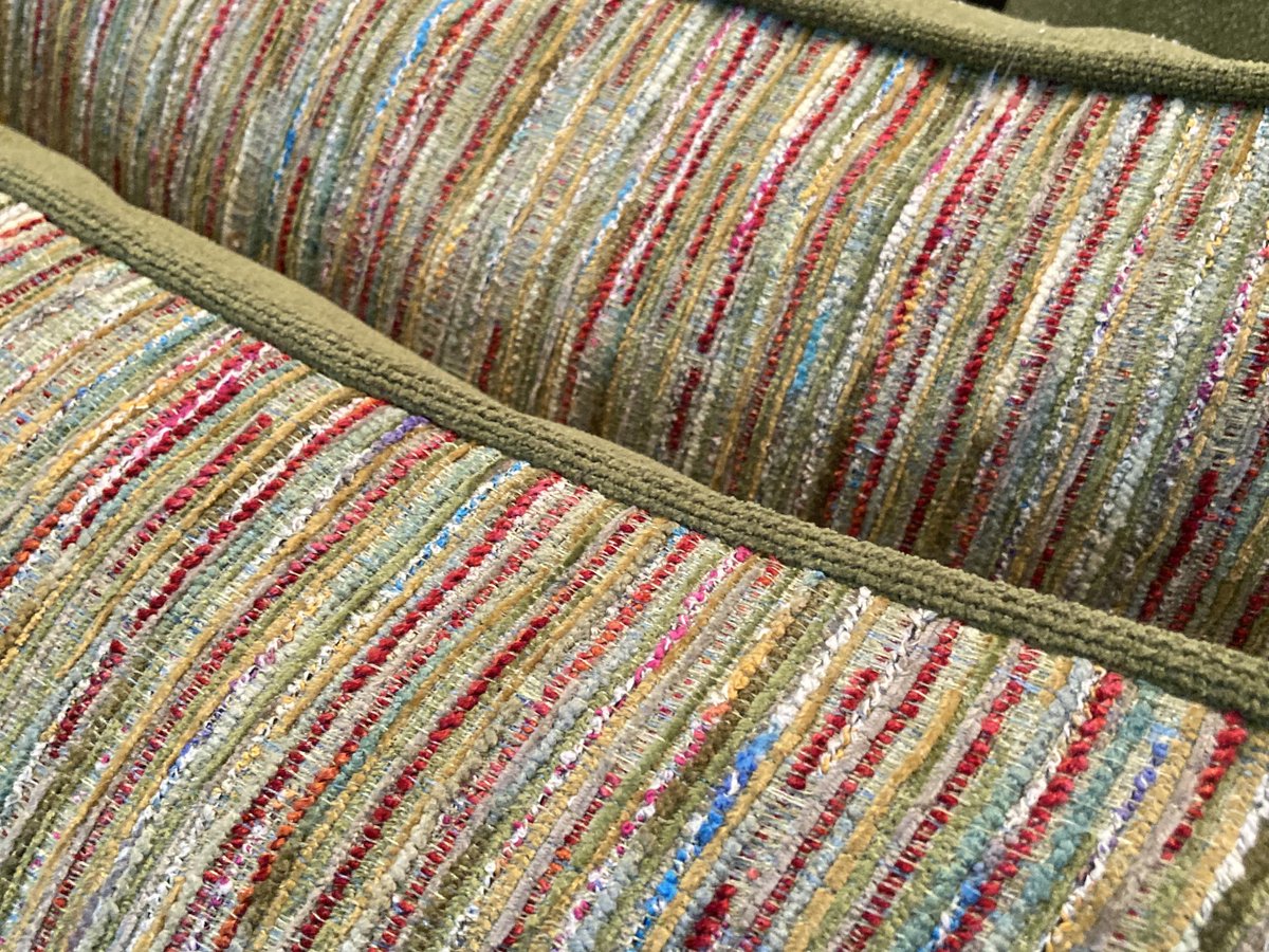 JolgorioDecora1's tweet photo. Quebec, tejido con diseño de rayas de diferentes colores con tratamiento antimanchas
https://t.co/r6tYAojYO4
#jolgoriodecoracion #decorationfabric #interiordesign #interiorismo #decoracion #decoration #interiorstyling #interiorinspo #decorlovers #tapiceria #decoradores #tapizados https://t.co/OReLGajmKN