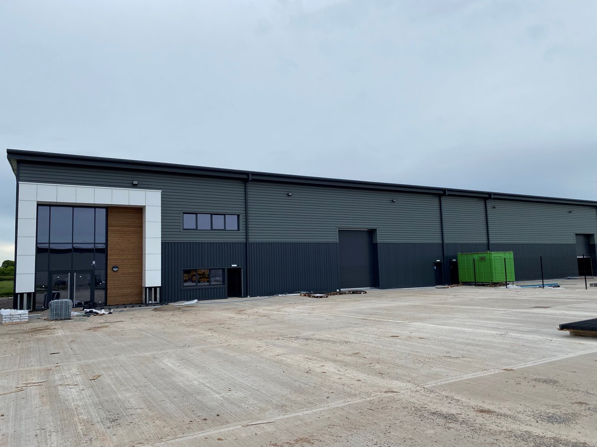 LegatOwen's tweet photo. Unit 1C/D Cheshire Green
Cloudy site visit this morning but great to see that PC & handover is not far away on Unit 1C. Buyer is doing their own fit out
1D-22,250 sqft available To Let with PC June 22
https://t.co/zWcDVAa3HL
#industrial #specbuild #shedlife #Nantwich #Crewe https://t.co/uyUlL1fIv0