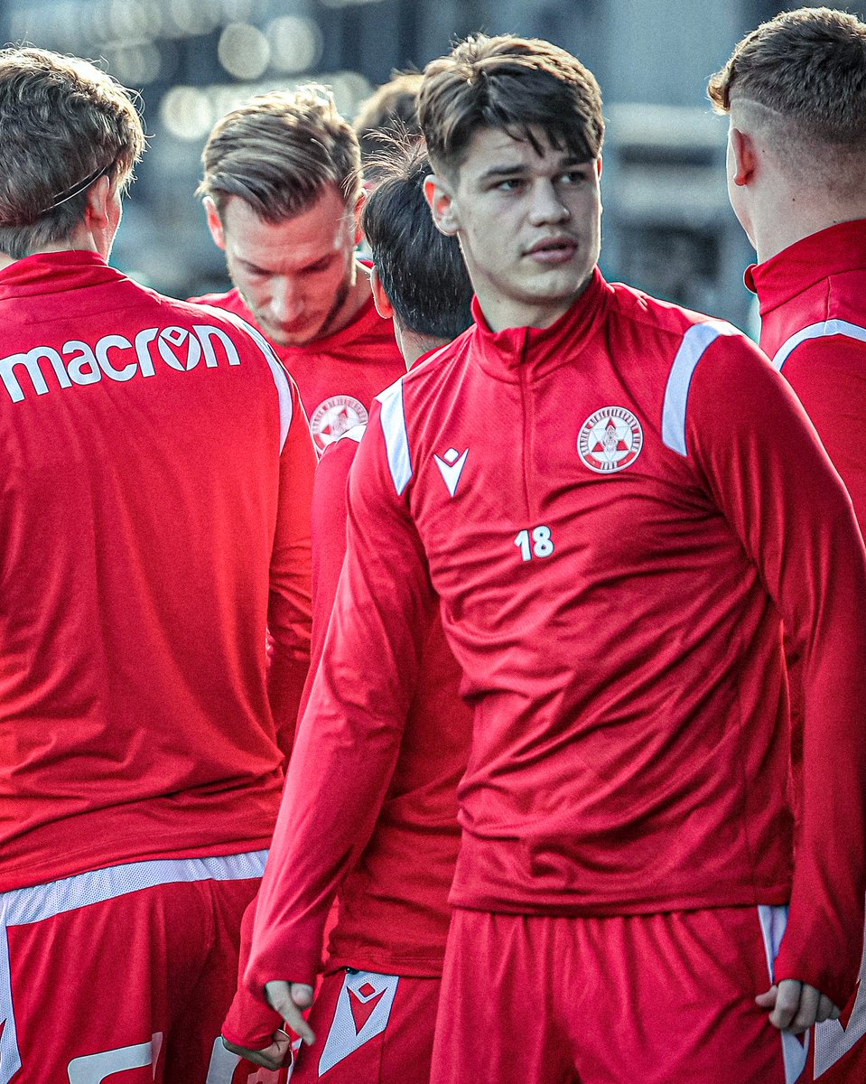 grazerak's tweet photo. Dragan #Smoljan wird vorerst für ein Jahr verliehen. Sein bis dato verliehener Bruder Filip verlässt den GAK endgültig. Beide laufen kommende Saison für den Regionalligisten FC Gleisdorf 09 auf. #grazerak #inundaut
🔗 https://t.co/w1AHwpUBdy https://t.co/pAgf4UXDfp