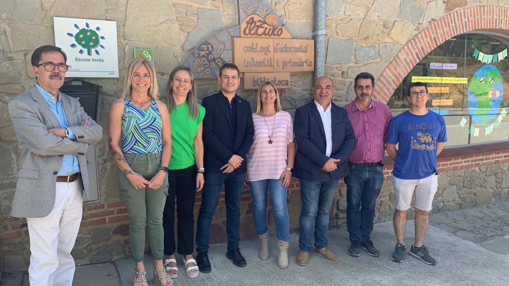 escola_elturo's tweet photo. Avui hem tingut visita oficial de @SSTTMVO , @BiguesiRiells i inspecció. Compartim projectes i plantegem nous reptes. https://t.co/l4KrAeZ8Lw