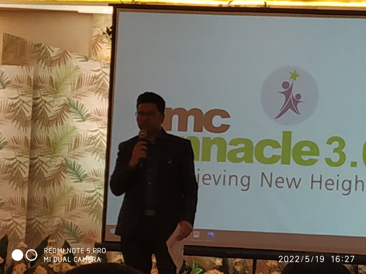 raajsaagar's tweet photo. @smcglobal #smcpinnacle3 .0 very knowledgeable session by Respected Ajay Sir https://t.co/smIa3ITO2M