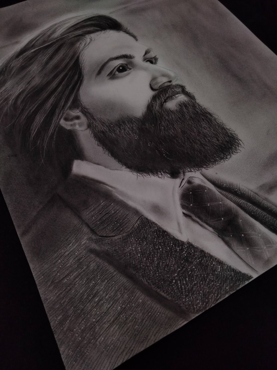 bala_rtist's tweet photo. My full Artwork โ๏ธ pic of @TheNameIsYash
#YashBOSS #KGFChapter2 #KGF2 #KGF #KGF3 #KGFChapter3 #KGF2InCinemas #KGFTheFinalChapter #KGFChapter2Making #Pencildrawing @YashFansTweet @Yashfanscompany @yashfans_mandya https://t.co/d3DTVElCWM
