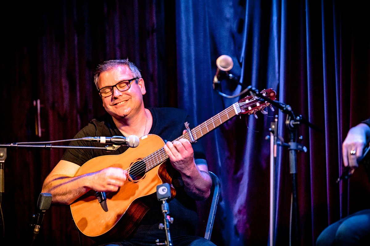 MusNetIrl's tweet photo. Thank you again @timedey #MairiRankin and #EricWright for bringing some Cape Breton magic to Ireland this month ✨Each show was packed full of spirit, laughter and beautiful music 🎶Come back again soon! thanks @rfp_ie for the snaps📸@sugarclubdublin https://t.co/tKJ3J3yhOY