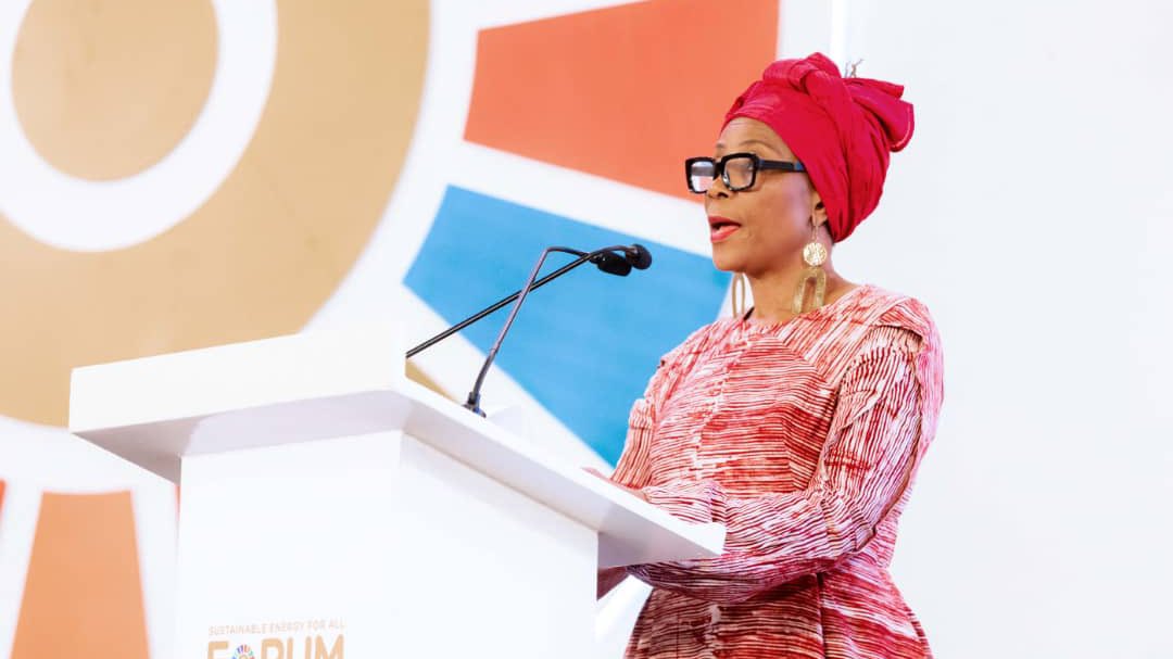 ahunnaeziakonwa's tweet photo. We need:
🔸 A common #Africa position on the meaning of #justenergytransition
🔸 Financing mechanisms that create scale &impact needed
🔸 To keep #nexus in mind
@UNDP works to ensure 500m ppl have access to electricity by 2025.
My msg at #SEforAll #ClosingPanel. https://t.co/8ecOE5FXqc