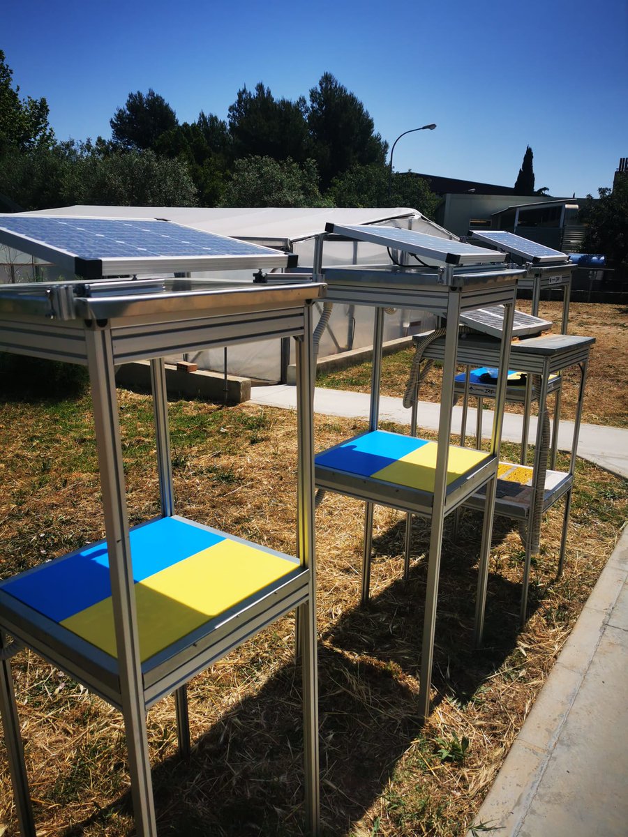 mikel_heredia's tweet photo. Ya estamos muy cerca de instalar las trampas electrónicas en islotes de Baleares, estamos acabando los últimos detalles. Los estímulos cromáticos (azul, amarillo, etc.) atraen insectos polinizadores que serán fotografiados sin necesidad de sacrificarlos.   @ZoologiaUIB @ento_e https://t.co/A75pnC9d5f