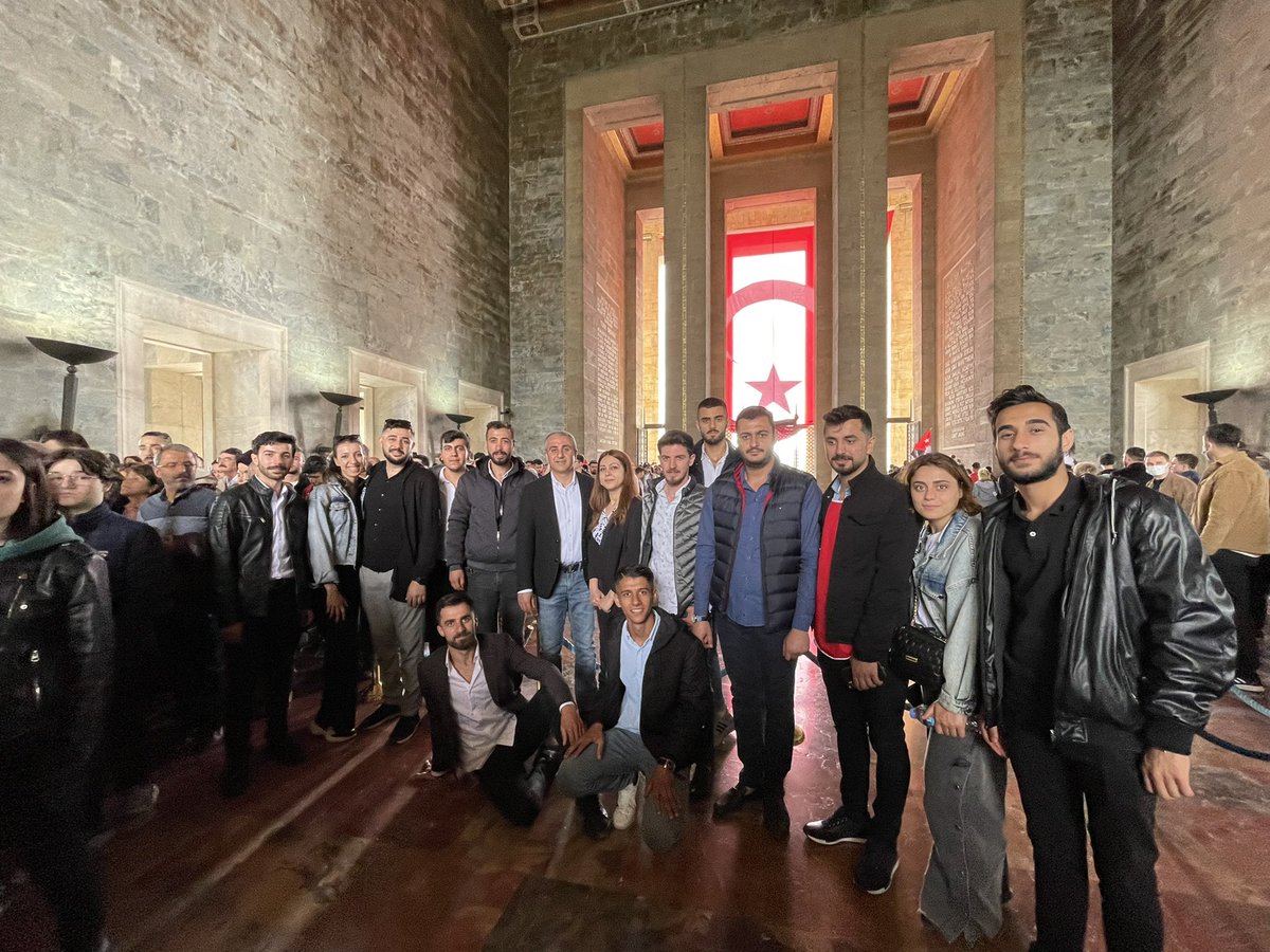 mahmutazizusal's tweet photo. CHP Diyarbakır Gençlik Örgütümüz ile birlikte, 

Gençlik Kolları Genel Merkezinin düzenlediği “Büyük Gençlik Yürüyüşüne” katıldık. 

#GeleceğeYürü #19Mayıs1919 #Chp #Diyarbakır #KemalKılıçdaroğlu #Genç https://t.co/6fm19hsUY9