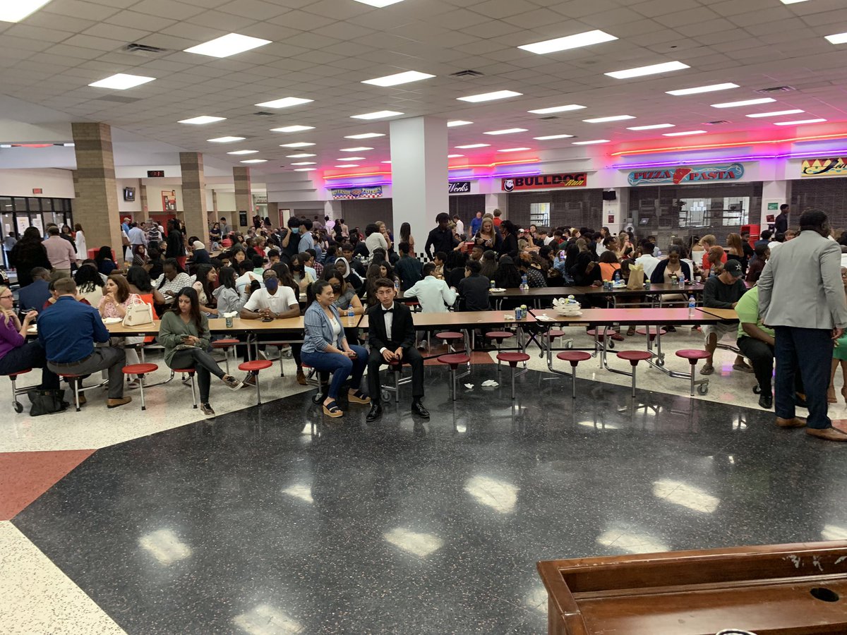 AHSBulldogs's tweet photo. Spring Sports Banquet was a success! Thank you to the Athletics Booster Club for providing SIX student athletes with an scholarship! Congratulations DAWGS!! ❤️🖤@nishilshah03 @marc_sherman13 @Ryan15Dugas @bellareb_ @DecigaEros @taylor_lamnek @SFAHS_Bulldogs @FBISDAthletics https://t.co/ufghAkMQxR