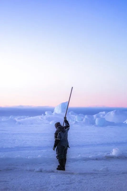 Greenland’s #Inuit people, who began inhabiting the land approximately 4,500 years ago, have established a culture in the country that has existed for millennia and is still seen in traditions, activities and national customs. #Greenland #photooftheday