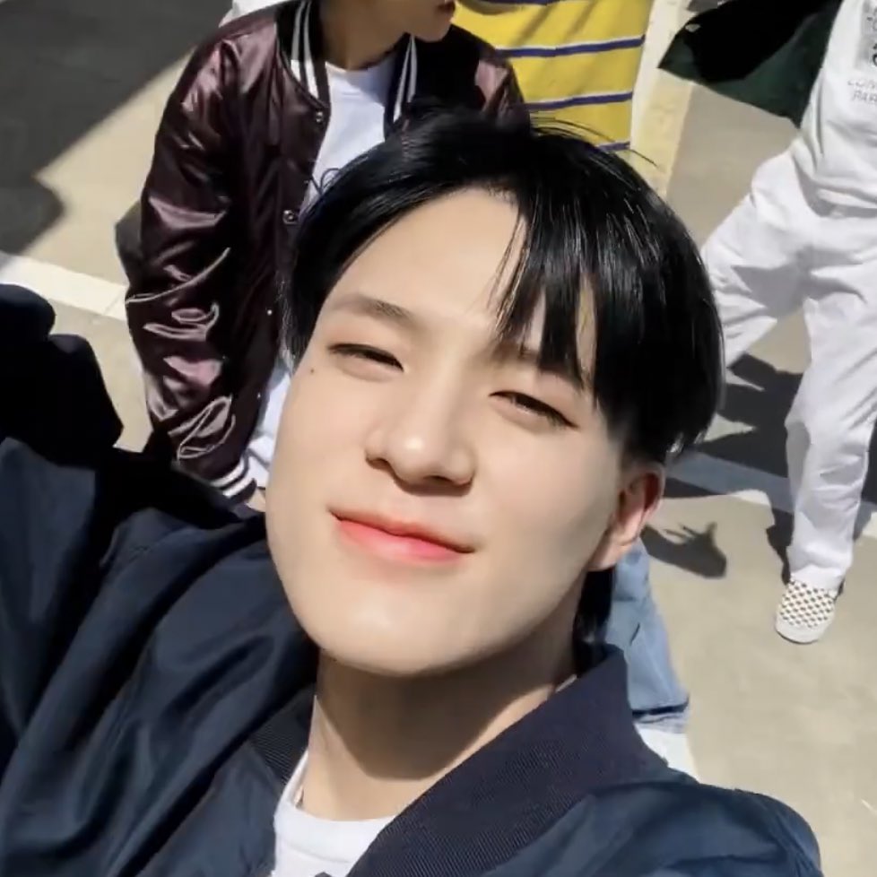 ยั่กกินมุ้กอบ tweet media