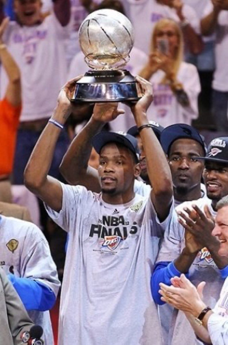 Hoopss's tweet photo. Everyone's amazed at what Luka's doing at age 23

Kevin Durant at age 23 lead his team to the Finals

This is not talked about enough https://t.co/Acl9n5Hdvk