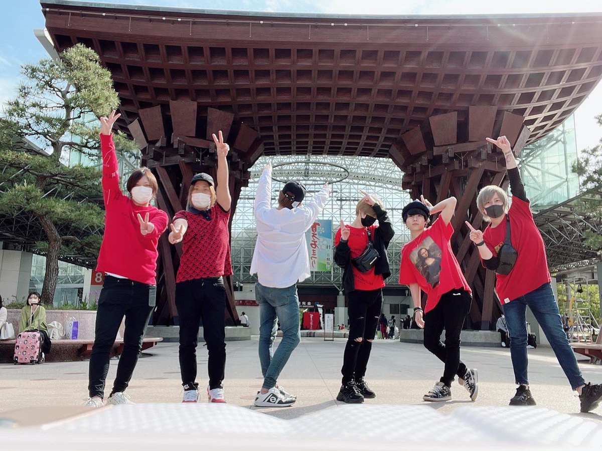Aries_Omiya's tweet photo. GWの振替店休開けてMTからの営業してます✨

社長誕生日祝いの幹部旅行✈️💘
幹部以外のレクリエーションでみんな満喫😍🎶

ホスホスのグラビアも更新されたのでチェックしてね😌♈️

 #ホストル求人
 #大宮ホスト
 #ホスホスグラビア
 #幹部旅行
 #振替店休 https://t.co/2exXP7dkhU